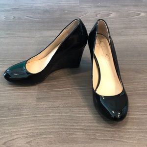 Jessica Simpson Black Wedge Pumps